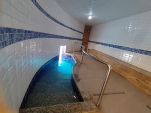 thumbnail: Steam room