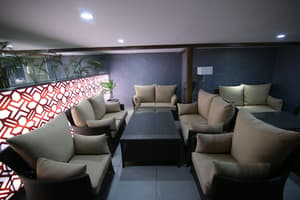 thumbnail: Bar (on property)