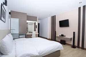 thumbnail: Room