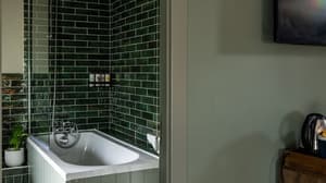 thumbnail: Room amenity