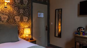 thumbnail: Room