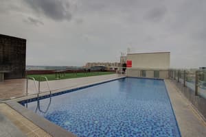 thumbnail: Rooftop pool