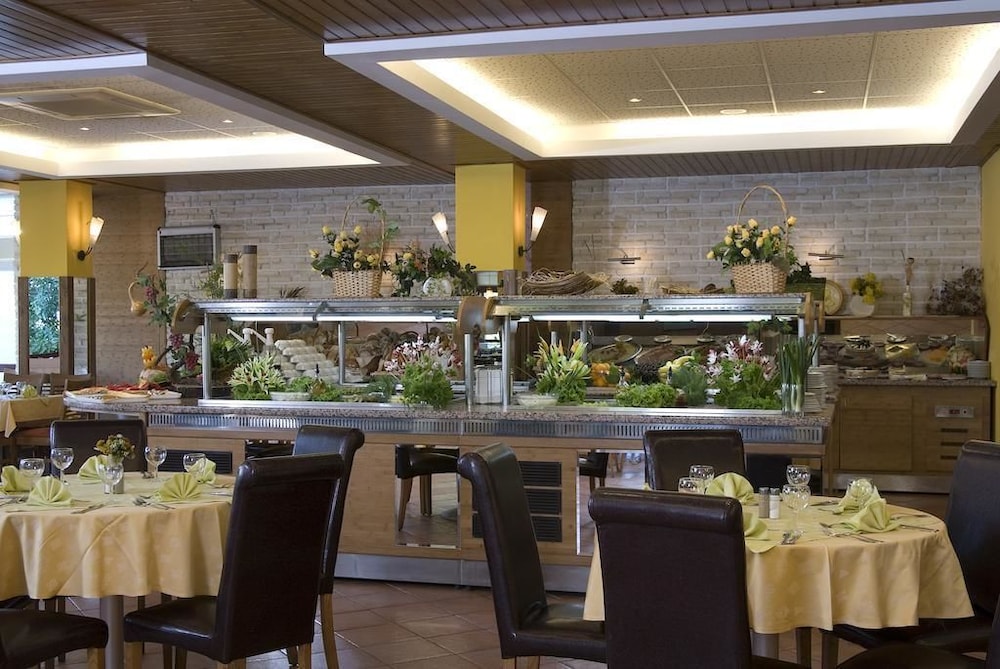 Restaurant-cafeteria