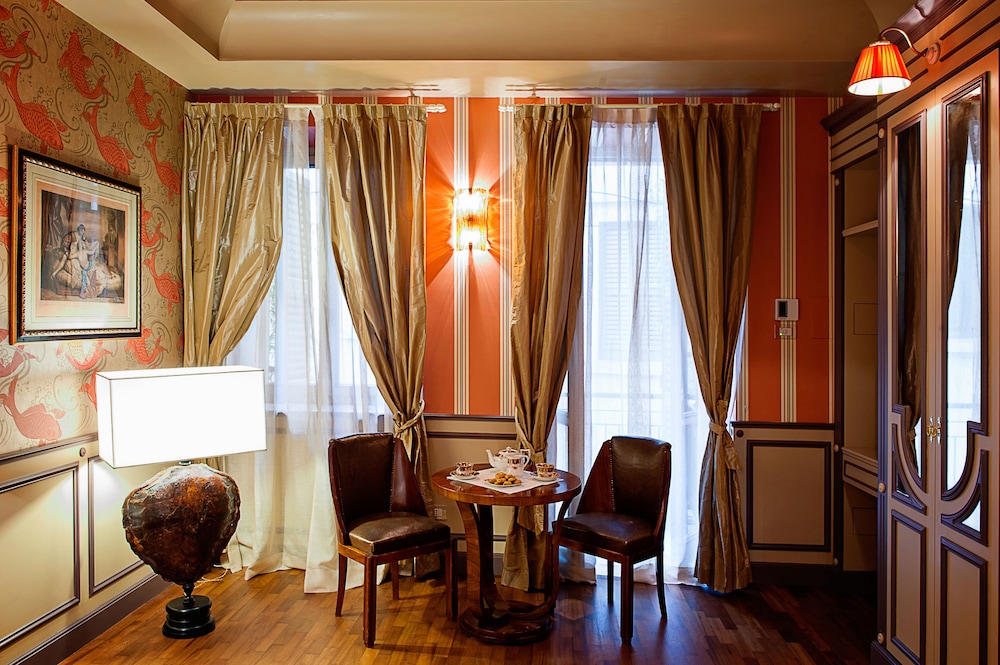 In-room business center