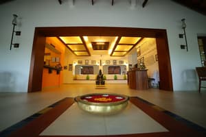 thumbnail: Interior entrance