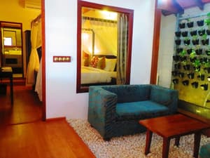 thumbnail: Room