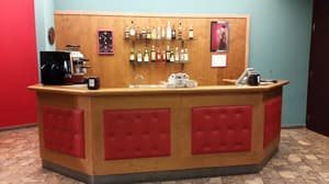 thumbnail: Bar (on property)