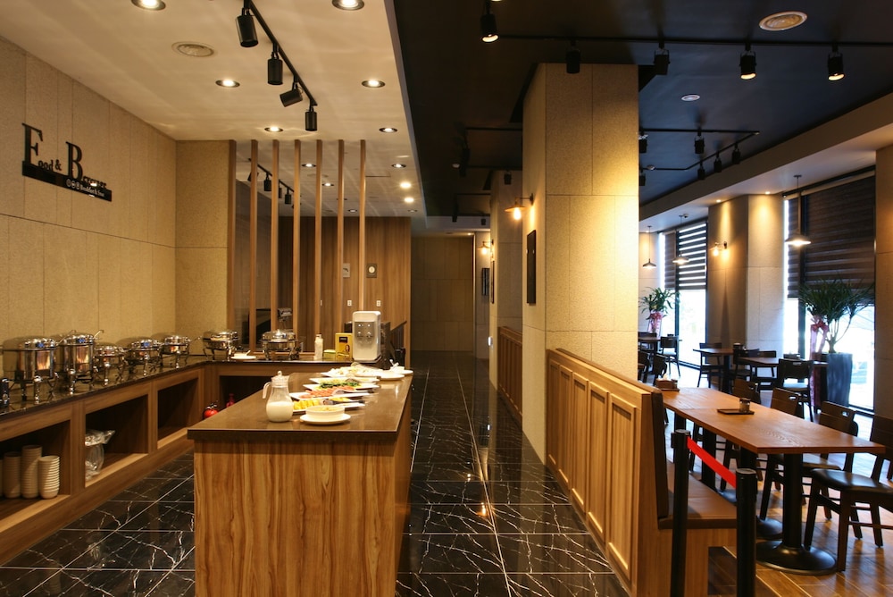Restaurant-cafeteria