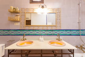 thumbnail: Bathroom sink