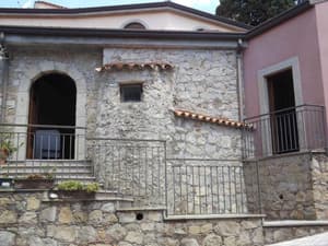 thumbnail: General view