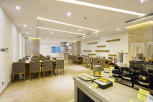 thumbnail: Restaurant