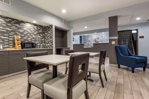 thumbnail: Breakfast area