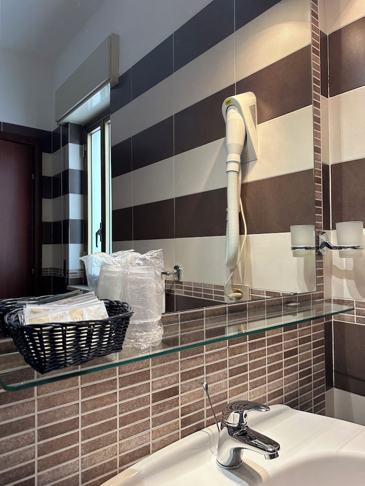 Bathroom amenities