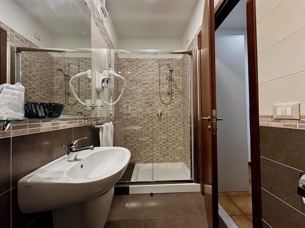 Bathroom shower