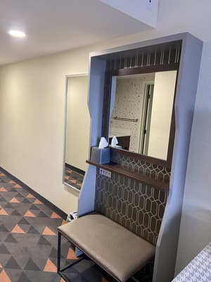 thumbnail: Interior