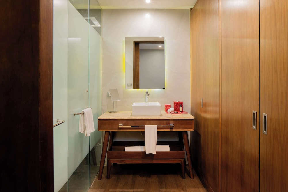 Bathroom shower