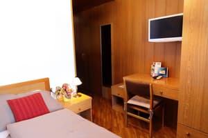 thumbnail: Room