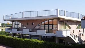 thumbnail: Exterior