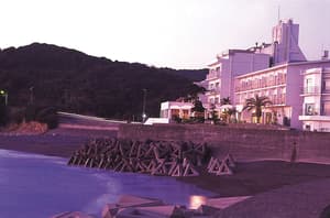 thumbnail: Exterior