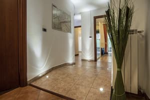 thumbnail: Hallway