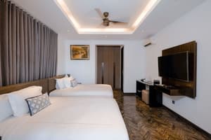 thumbnail: Room