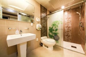 thumbnail: Bathroom