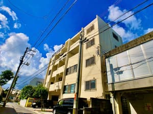 thumbnail: Exterior
