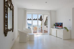 thumbnail: Interior