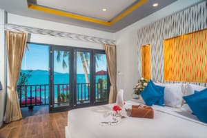 thumbnail: Beach/ocean view