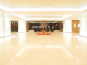 thumbnail: Interior entrance