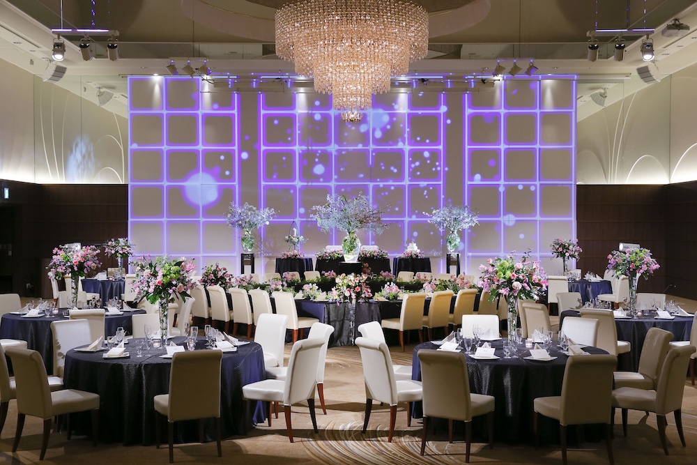 Indoor wedding
