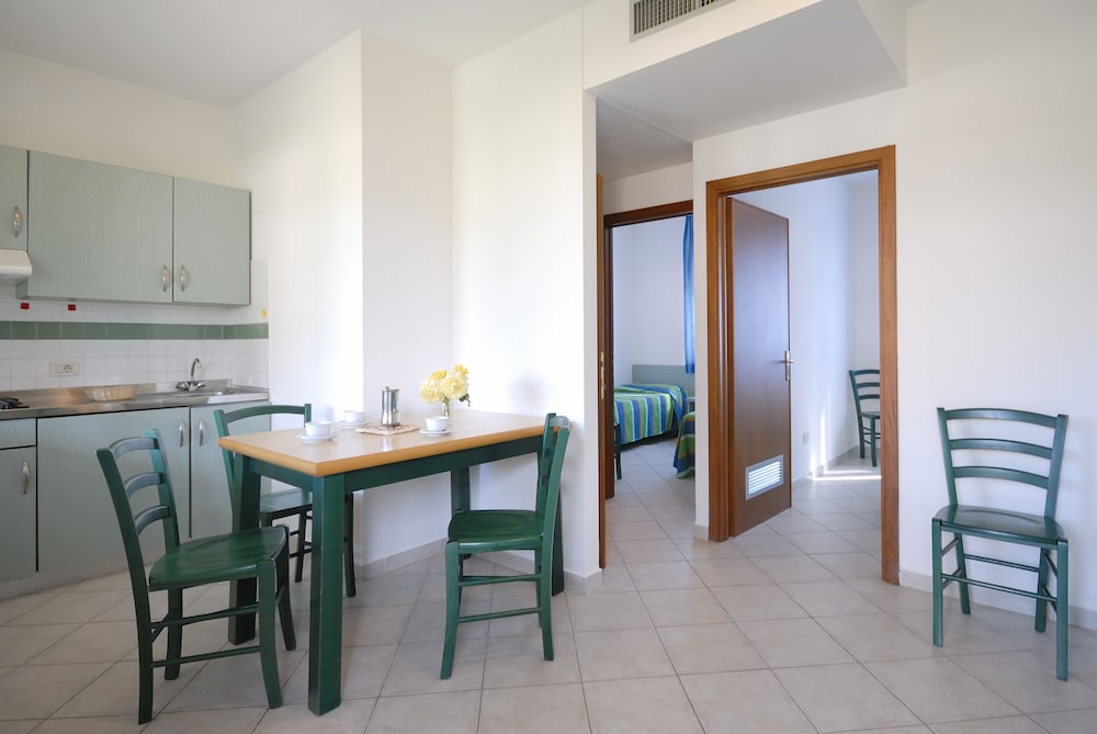 Restaurant-cafeteria