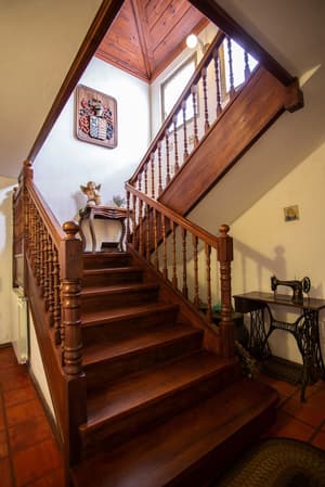 thumbnail: Interior detail
