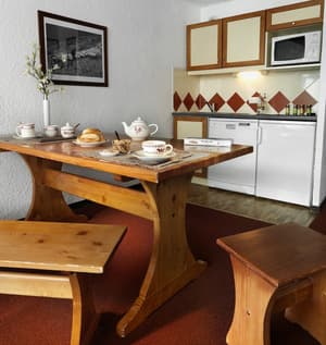 thumbnail: In-room dining