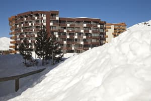 thumbnail: Exterior