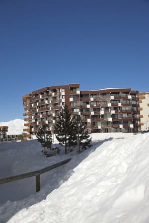 thumbnail: Front of property
