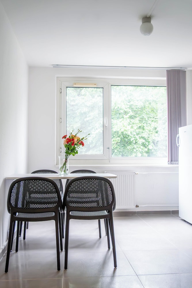 Shared kitchen facilities