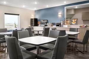 thumbnail: Breakfast area