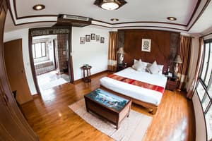 thumbnail: Room