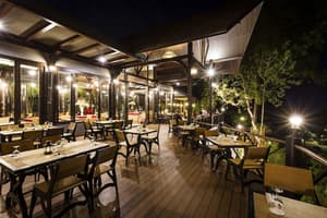 thumbnail: Restaurant