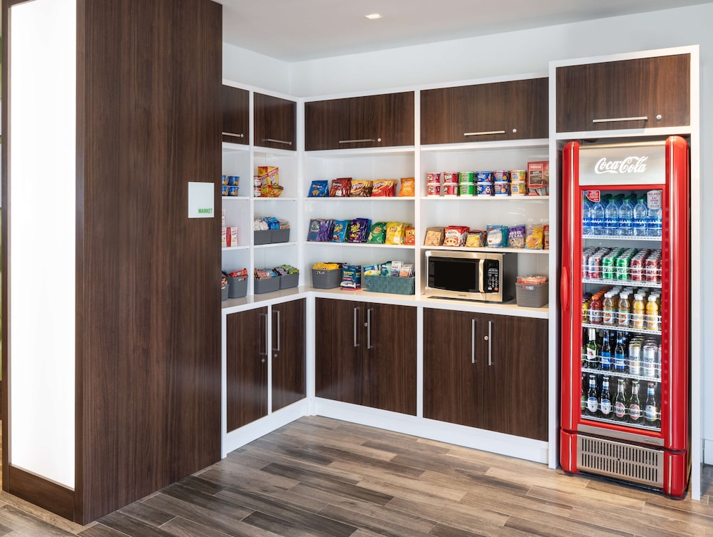 Snack bar