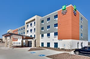Holiday Inn Express & Suites Plano East- Richardson