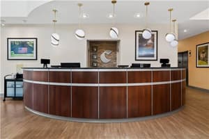 thumbnail: Indoor/Interior,On-Site,Lobby