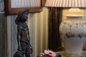 thumbnail: Interior detail