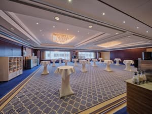 thumbnail: Interior