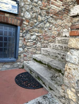 thumbnail: Exterior