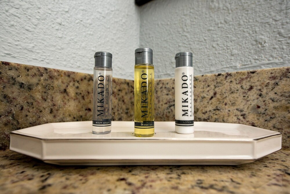 Bathroom amenities
