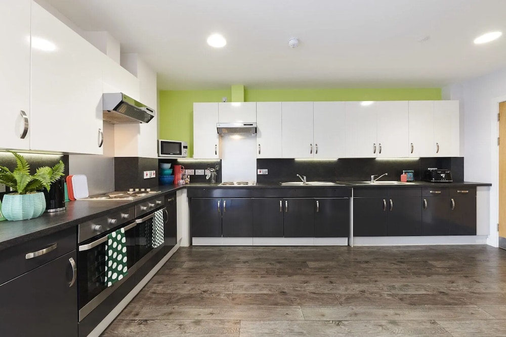 Shared kitchen facilities