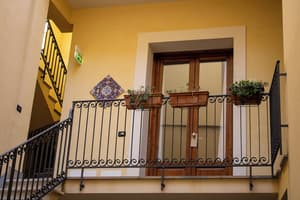 thumbnail: Front of property