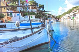Marblau Hostal